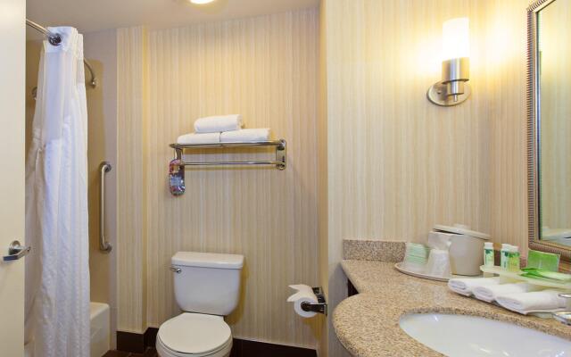 Holiday Inn Express & Suites Pecos