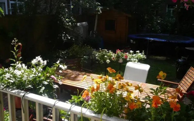 B&B With Garden in Amsterdam