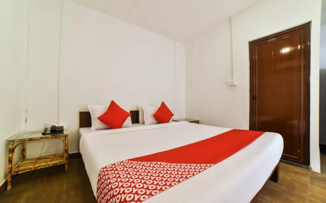 Capital O 30548 Padma Cottages