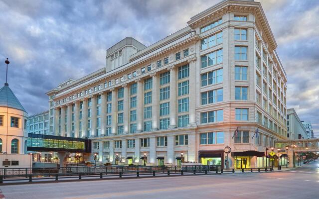 Residence Inn Milwaukee Downtown by Marriott