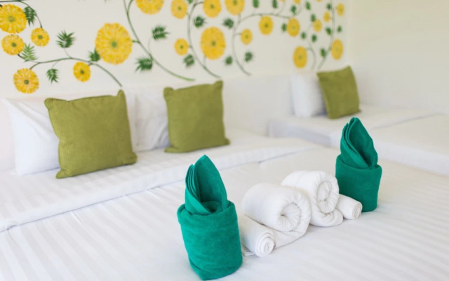 Siri Lanta Resort  (SHA Extra Plus)