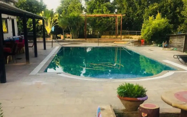 The Awesome Farms & Resorts