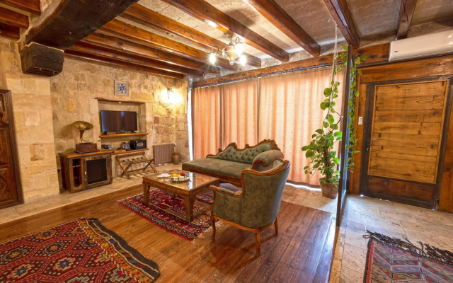 Sultan Cave Suites