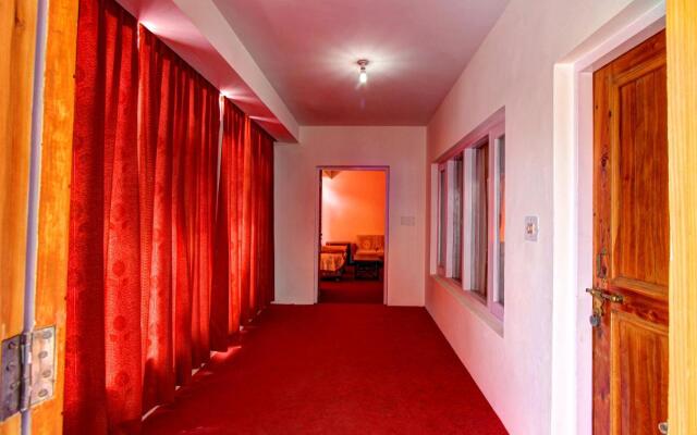 Hotel Monarch Residency Manali