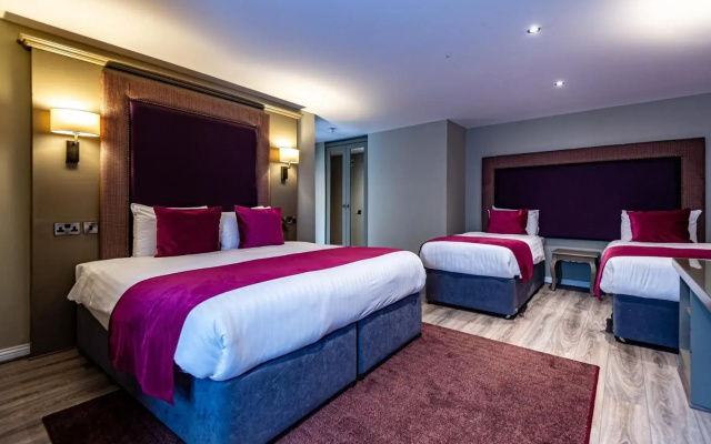 Fir Trees Hotel