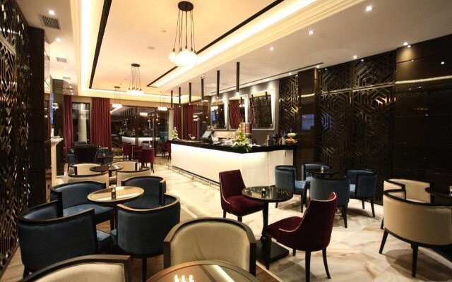 Senator Hotel