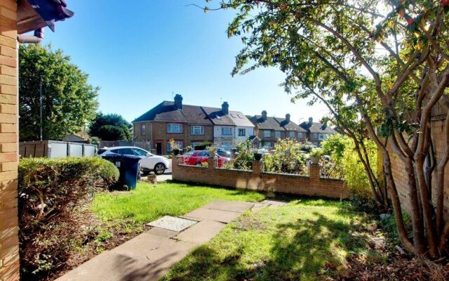 Modern One Bedroom House Welsh Harp