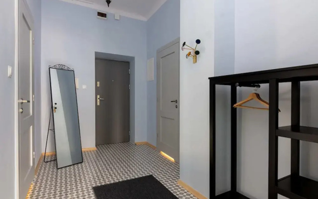 Hala Mirowska Stylish Apartment