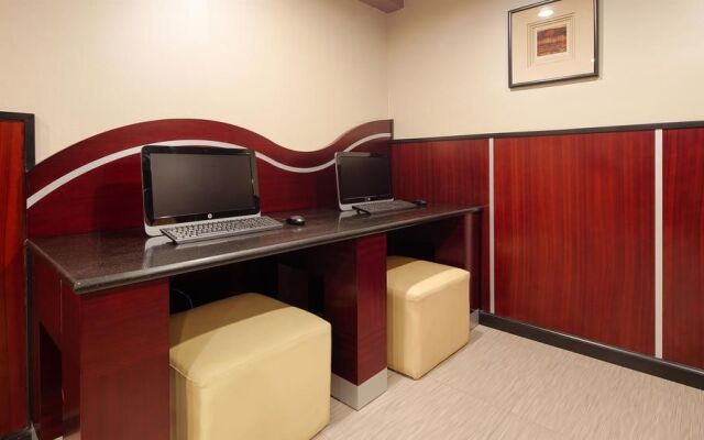 Ramada Limited Tannersville/Poconos