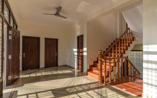Saffronstays Willow Castle, Bhimtal - Pet-Friendly Home Near Bhimtal Lake