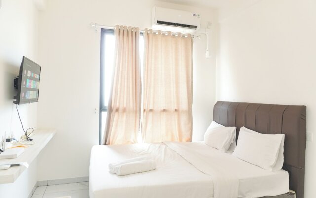 Furnished And Cozy Studio Sky House Alam Sutera Apartment