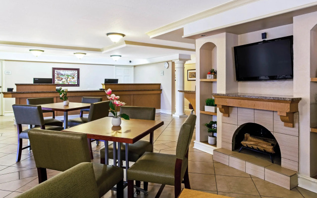 Rodeway Inn