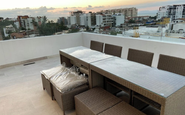 Francisca Luxury Suites - Adults Only