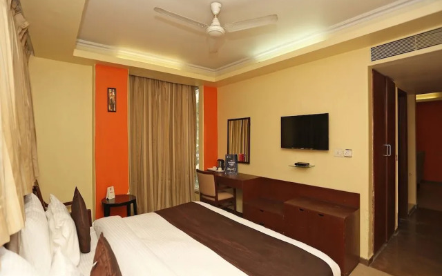 Oyo 23224 Green Park Residency