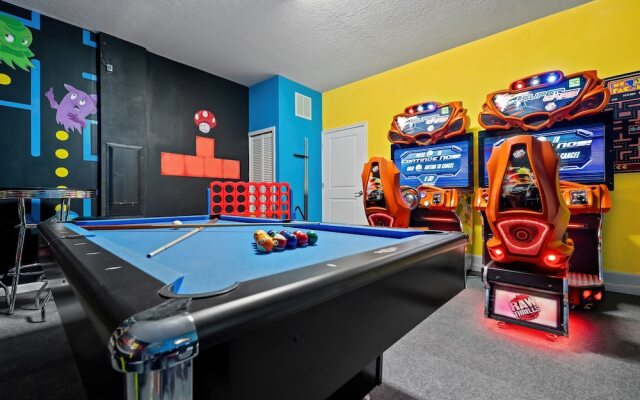 Tr_531r Champions 8 Bedroom Home