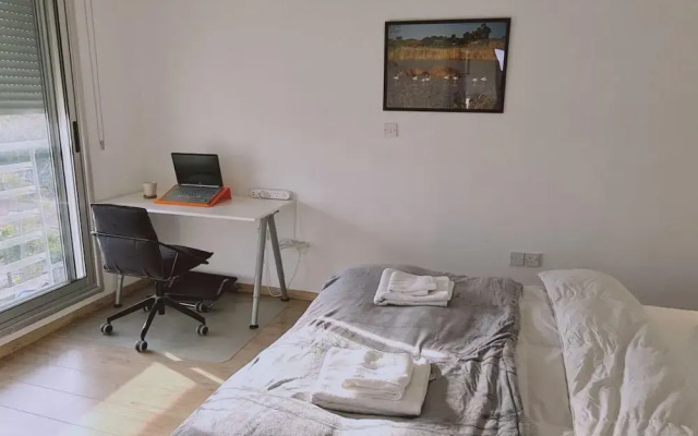 58 LIM - Stay Mystique Apartment
