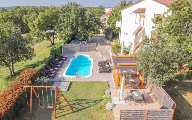 Marinko - With Pool - A2