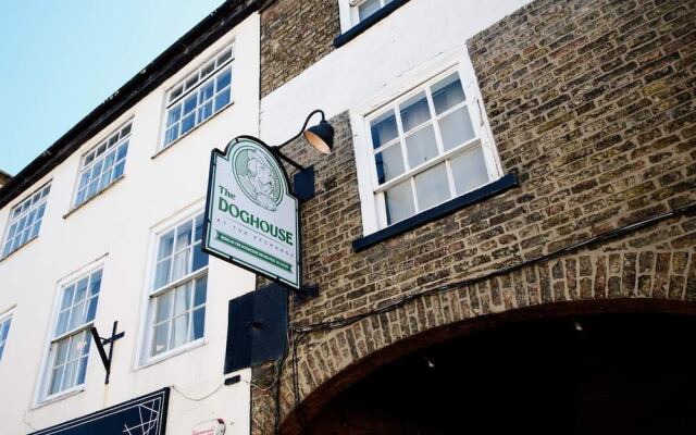 The Exchange Coach House Inn