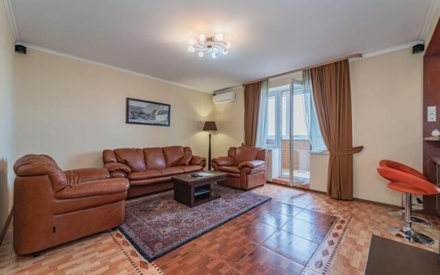 Crown39 (Crown39) on 116 Gaidar Street
