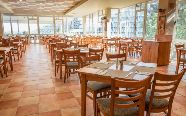 Hotel Sandy Beach