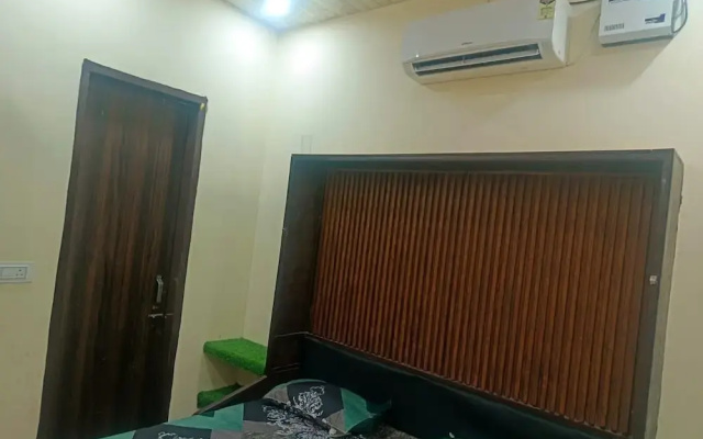 Elvin Hotel Karnal