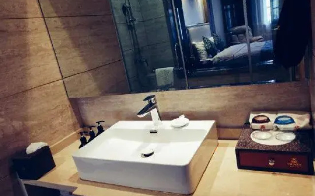 Weimei Shangpin Hotel (Hami Huanghou Tianjie)