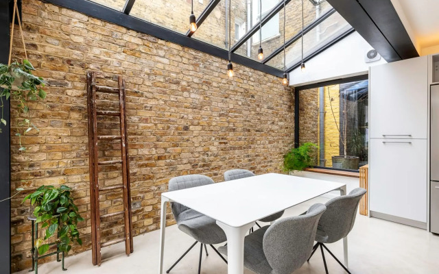 Spacious and Charming Brixton Home