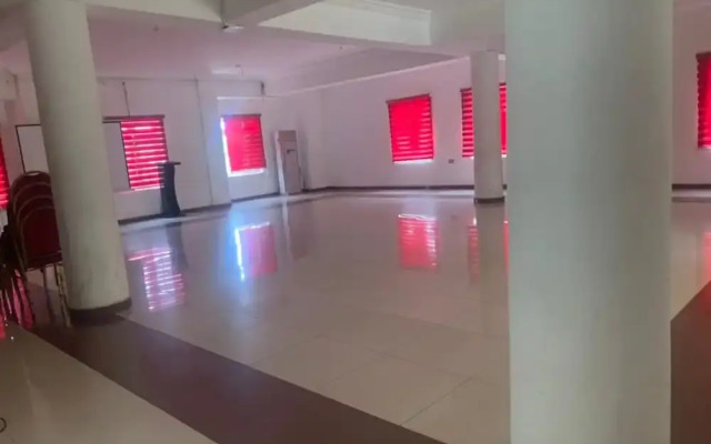 Roses Regency Hotel and Suites