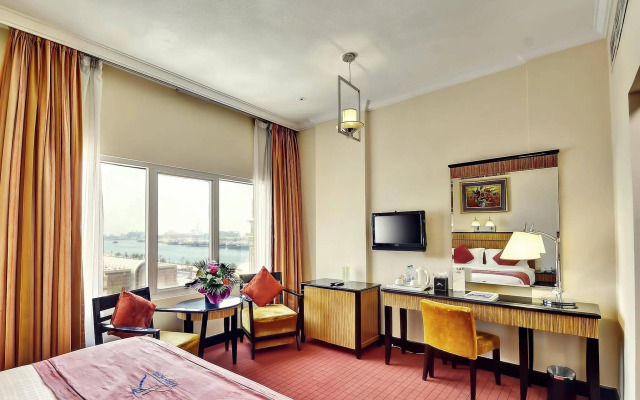 Rayan Hotel Corniche