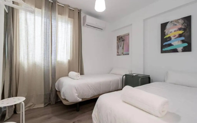 Triana Maestro Deluxe