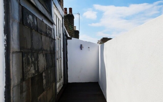 3-br Spacious Flat in Central London