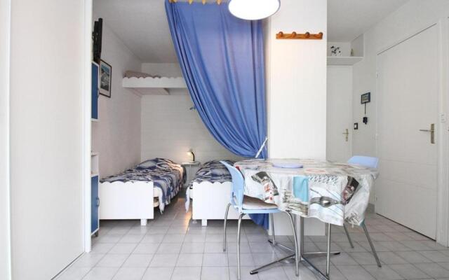 Appartement Balaruc-les-Bains, 1 pièce, 2 personnes - FR-1-553-58