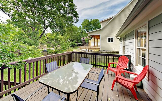 3Br Stylish Cottage East Nashville by RedAwning