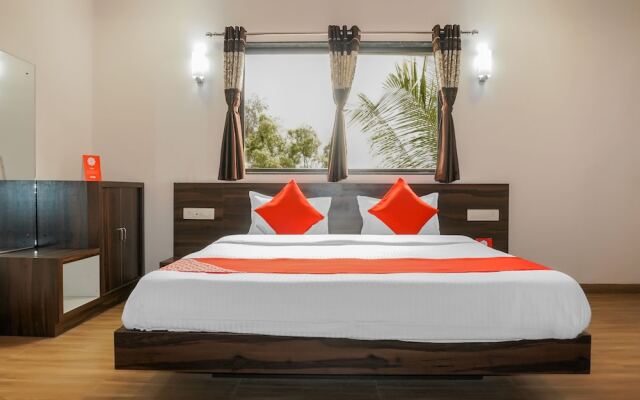 OYO 18815 Bhushan Residency