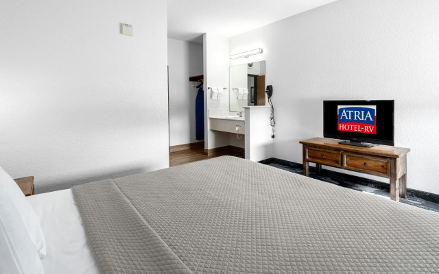 Atria Hotel and RV McGregor