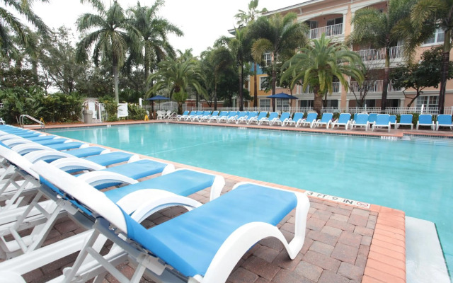 Mizner Place at Weston Town Center, Fort Lauderdale