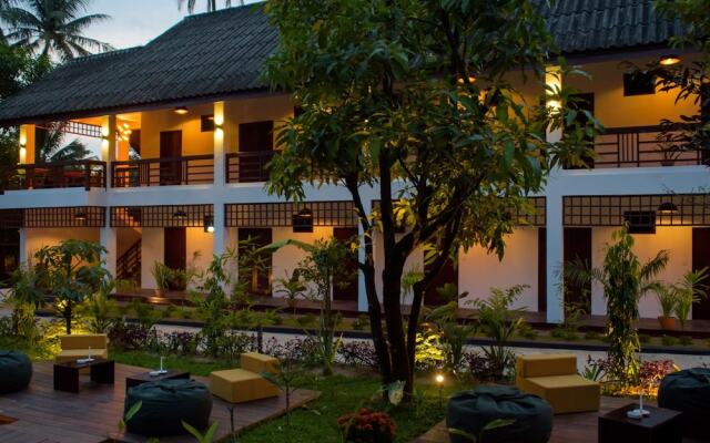 The Mandolis Hotel