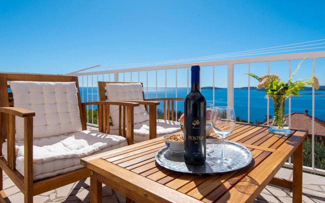 Amazing Home in Orebic With Wifi and 3 Bedrooms