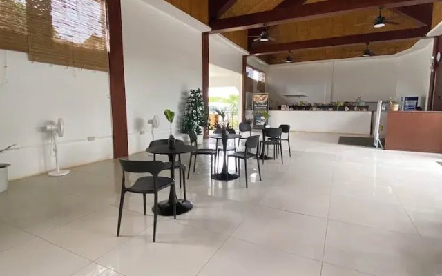 Green Mango Resort