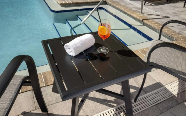Homewood Suites by Hilton Jacksonville Downtown-Southbank