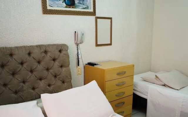 Rosa's Hotel