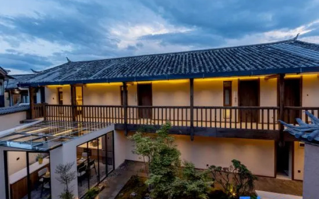 LiJiang ancient city. Yun Du Ru Chu  Song dynasty aesthetics holiday courtyard
