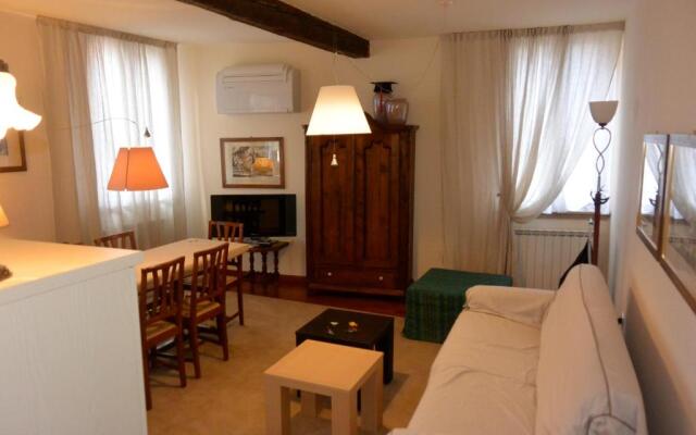 santamaria apartment