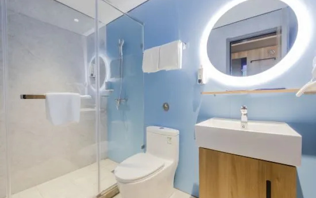 Homeinn · neo (Zhuji Railway Station Xishi's Hometown)