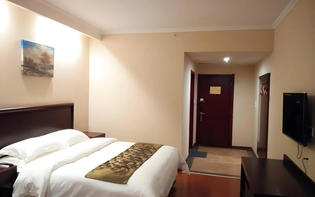 GreenTree Inn QinYang Middle HuaiFu Road Express Hotel – Guest Rooms – Jiaozuo