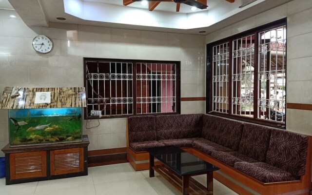 Hotel Navaratna Deluxe by OYO Rooms