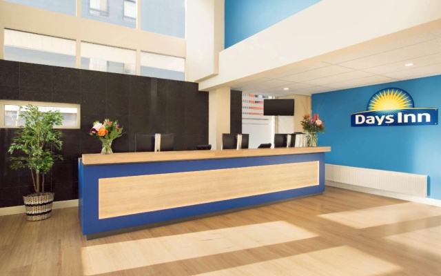 Rotterdam Teleport Hotel - Image 2