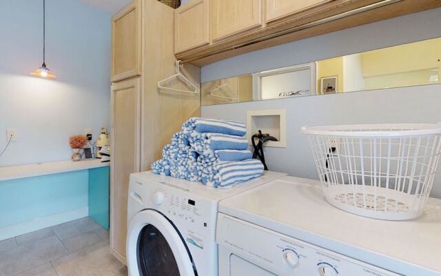 AMI Beach House Apartment 6