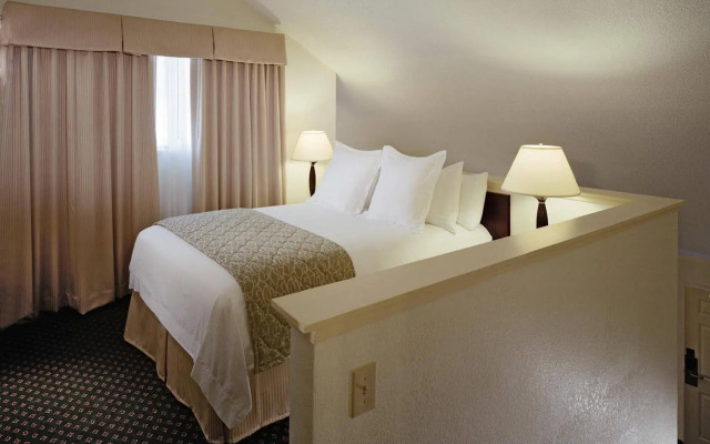New Haven Village Suites