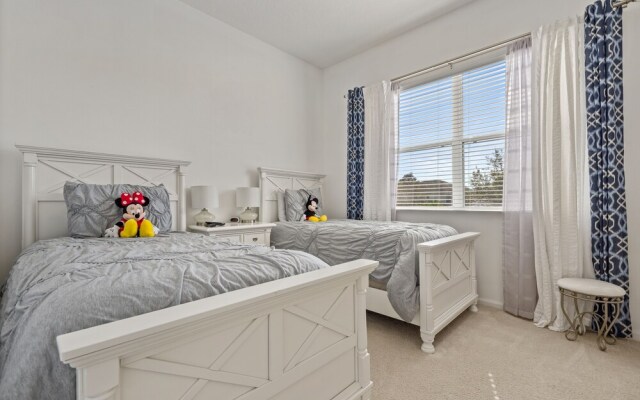 Rvh_295r Sparkling Oasis 4 Bedroom Home